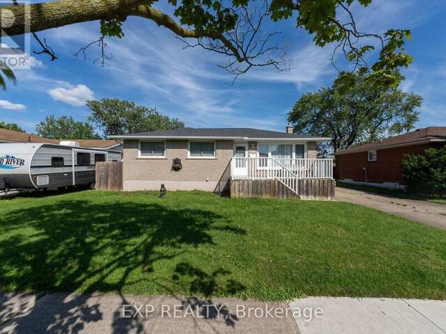 7040 WARDEN AVENUE Niagara Falls Ontario, L2G 5P5 - 4 Bedrooms Home For Sale