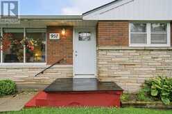 957 RIDGE ROAD | Welland Ontario | Slide Image Ten