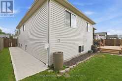 865 CANADA DRIVE | Fort Erie Ontario | Slide Image Forty-five