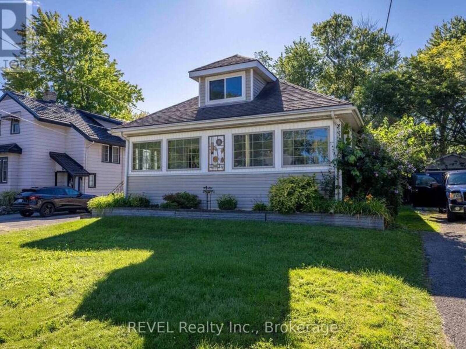 272 HIGH STREET, Fort Erie, Ontario L2A 3R3