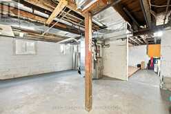 54 EASTCHESTER AVENUE | St. Catharines Ontario | Slide Image Thirty-two