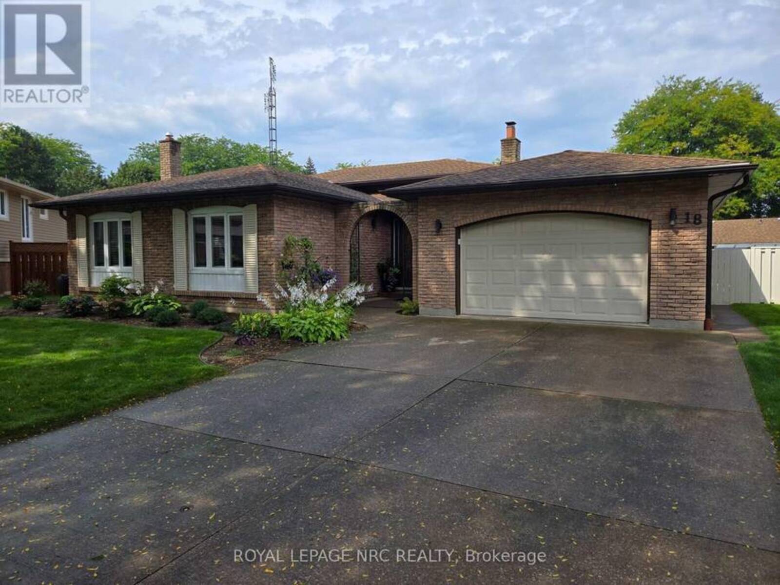 18 DEANNA CRESCENT, St. Catharines, Ontario L2N 6R9