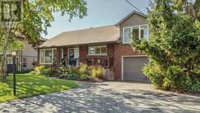 9 YOUNGBLUT AVENUE | St. Catharines Ontario | Slide Image Two