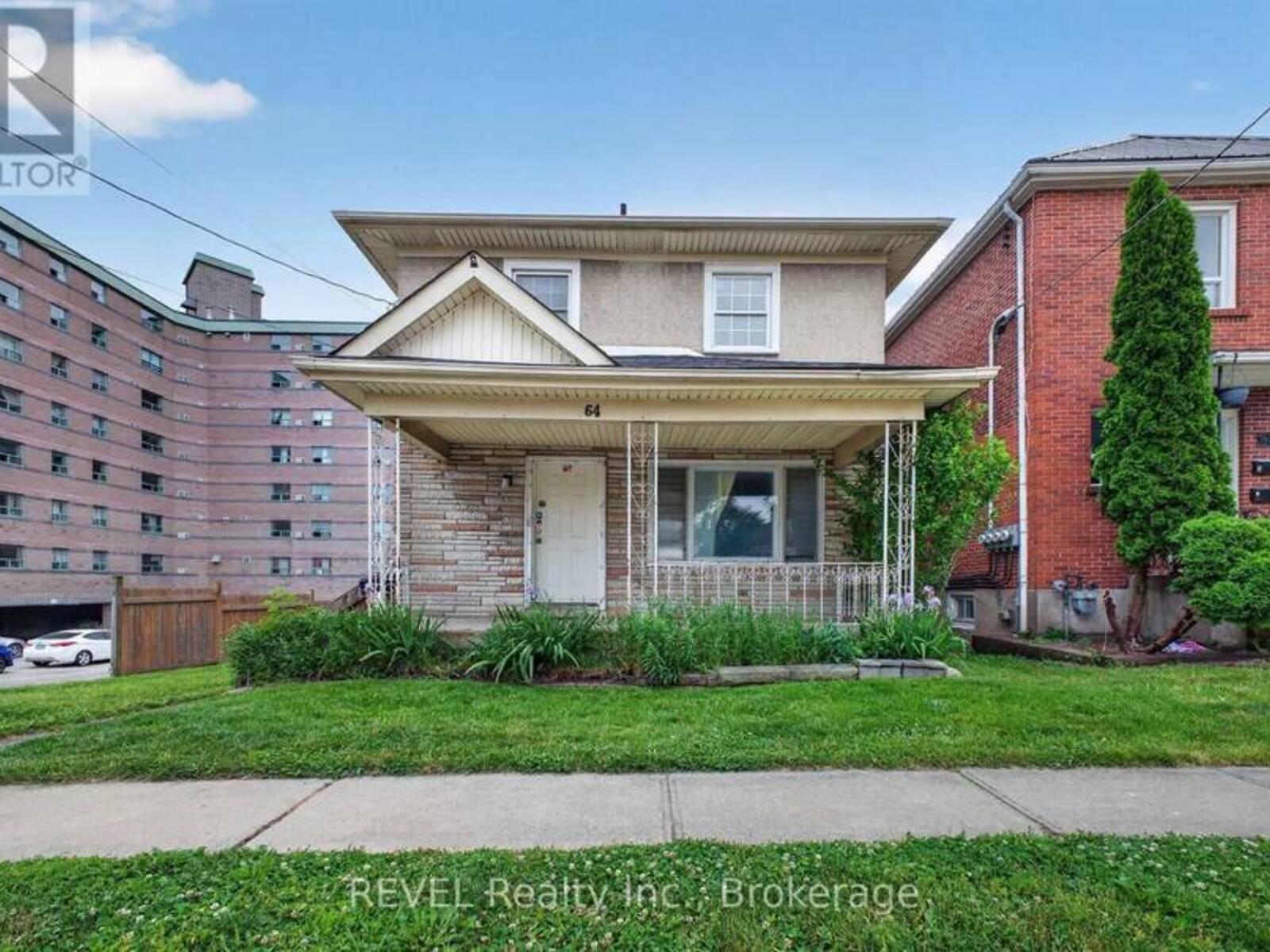 64 DIVISION STREET, St. Catharines, Ontario L2R 3G6