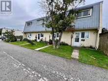 2 - 8646 WILLOUGHBY DRIVE | Niagara Falls Ontario | Slide Image Three