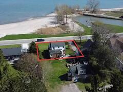 19 LAKESHORE ROAD Port Colborne Ontario, L3K 2S2