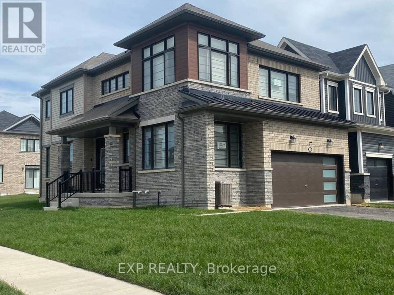 2 SUN HAVEN LANE, Thorold, Ontario L2V 0K6
