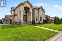 90 VIDEL CRESCENT N | St. Catharines Ontario | Slide Image Three