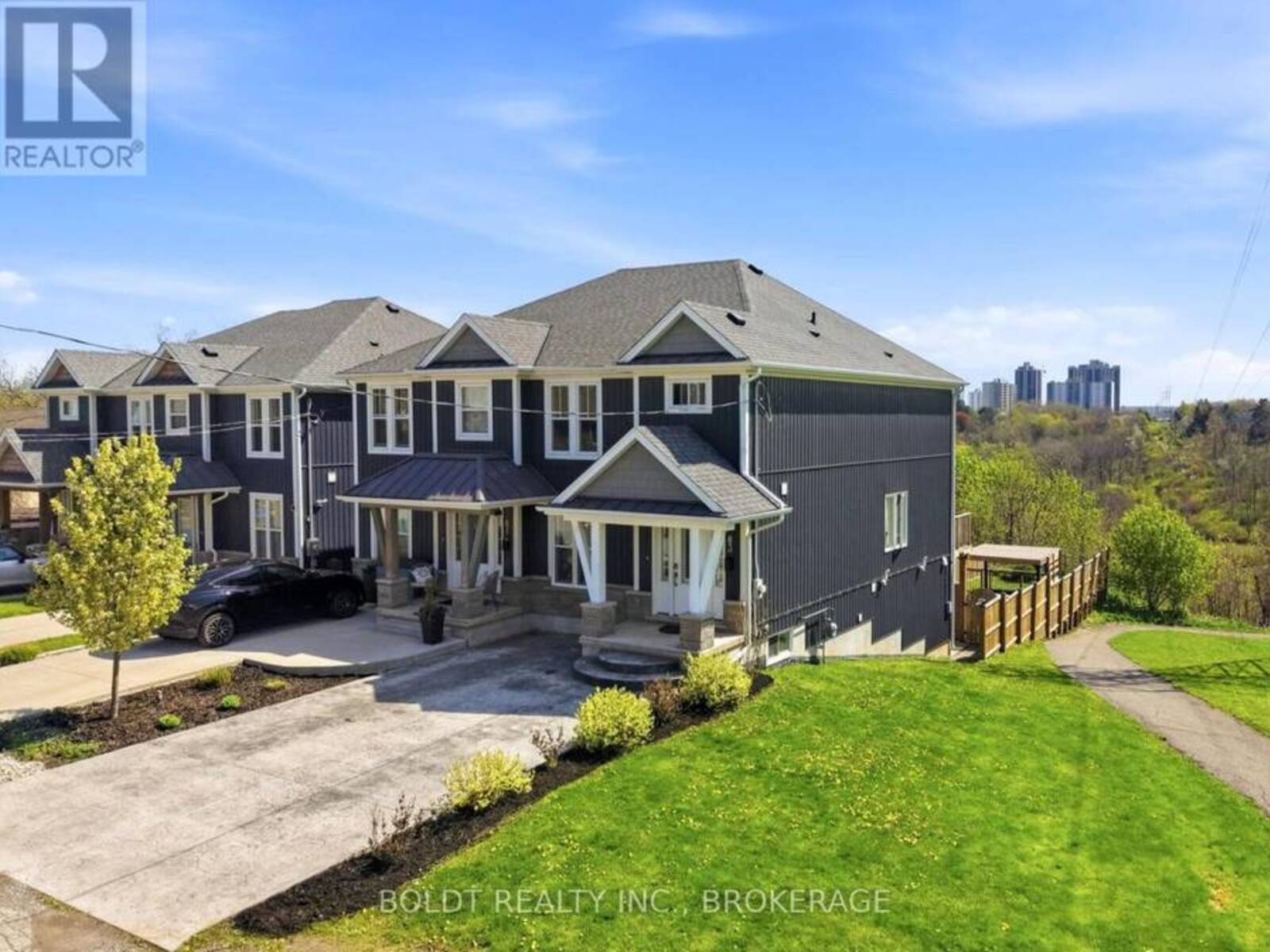 83 HILLVIEW ROAD, St. Catharines, Ontario L2S 1S8