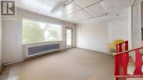 71 QUEEN STREET | St. Catharines Ontario | Slide Image Four