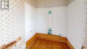 71 QUEEN STREET | St. Catharines Ontario | Slide Image Nine