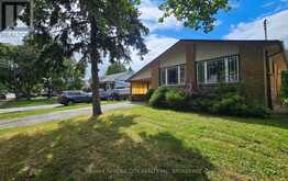 48 MANNING AVENUE | Hamilton Ontario | Slide Image Two