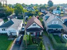 418 MCALPINE AVENUE N | Welland Ontario | Slide Image Thirty-two