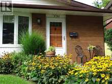 6763 WILINGER STREET | Niagara Falls Ontario | Slide Image Three