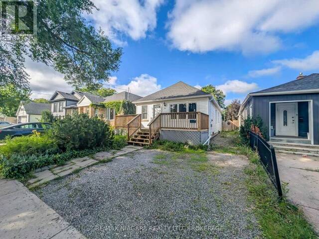 24 CHURCHILL STREET St. Catharines Ontario, L2S 2P2 - 3 Bedrooms Home For Sale