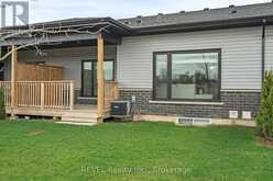7 - 7138 PARSA ST NIAGARA FALLS STREET | Niagara Falls Ontario | Slide Image Thirty
