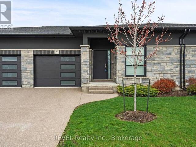 7 - 7138 PARSA ST NIAGARA FALLS STREET Niagara Falls Ontario, L2H 3W1 - 2 Bedrooms Condo For Sale