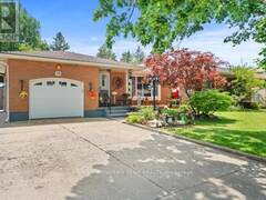 33 MEADOWBROOK CRESCENT St. Catharines Ontario, L2M 7G8