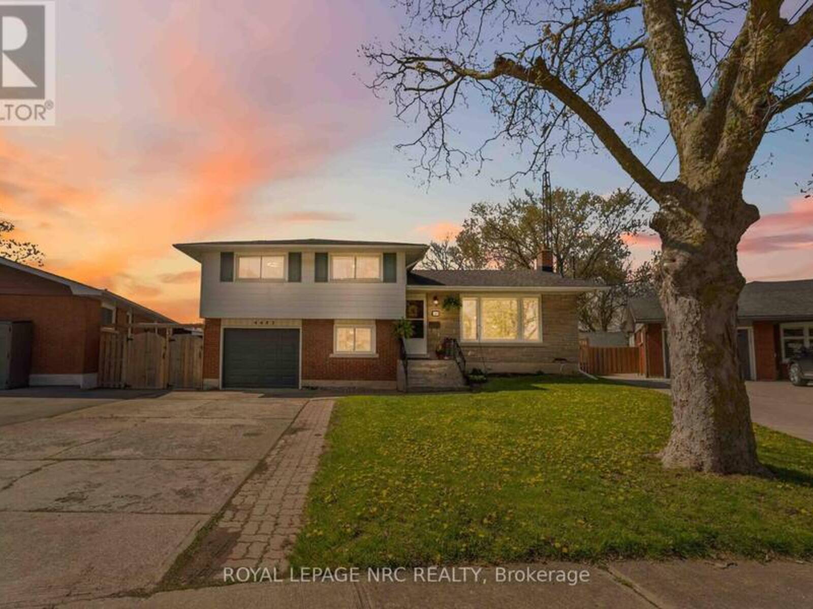 4485 QUEENSWAY CRESCENT, Niagara Falls, Ontario L2E 5R5