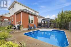 15 COZOCAR CRESCENT | St. Catharines Ontario | Slide Image Fourteen
