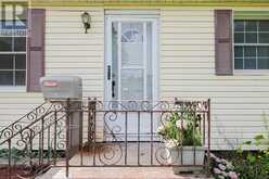 28 MARSHALL AVENUE | Welland Ontario | Slide Image Five