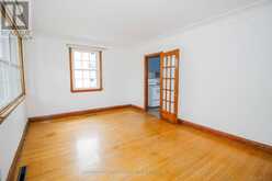 28 MARSHALL AVENUE | Welland Ontario | Slide Image Six