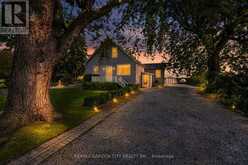423 READ ROAD | Niagara-on-the-Lake Ontario | Slide Image Two