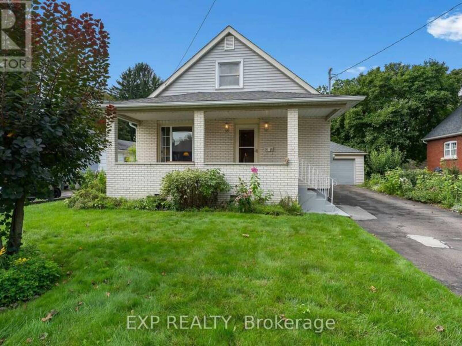 3945 ST PETER AVENUE, Niagara Falls, Ontario L2J 2N9