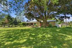 1042 LAKESHORE ROAD W | St. Catharines Ontario | Slide Image Two