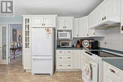 17 OAKRIDGE BOULEVARD | Fonthill Ontario | Slide Image Sixteen