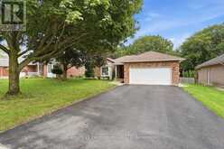 17 OAKRIDGE BOULEVARD | Fonthill Ontario | Slide Image Three
