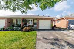 11 WOODLAND DRIVE | Welland Ontario | Slide Image One