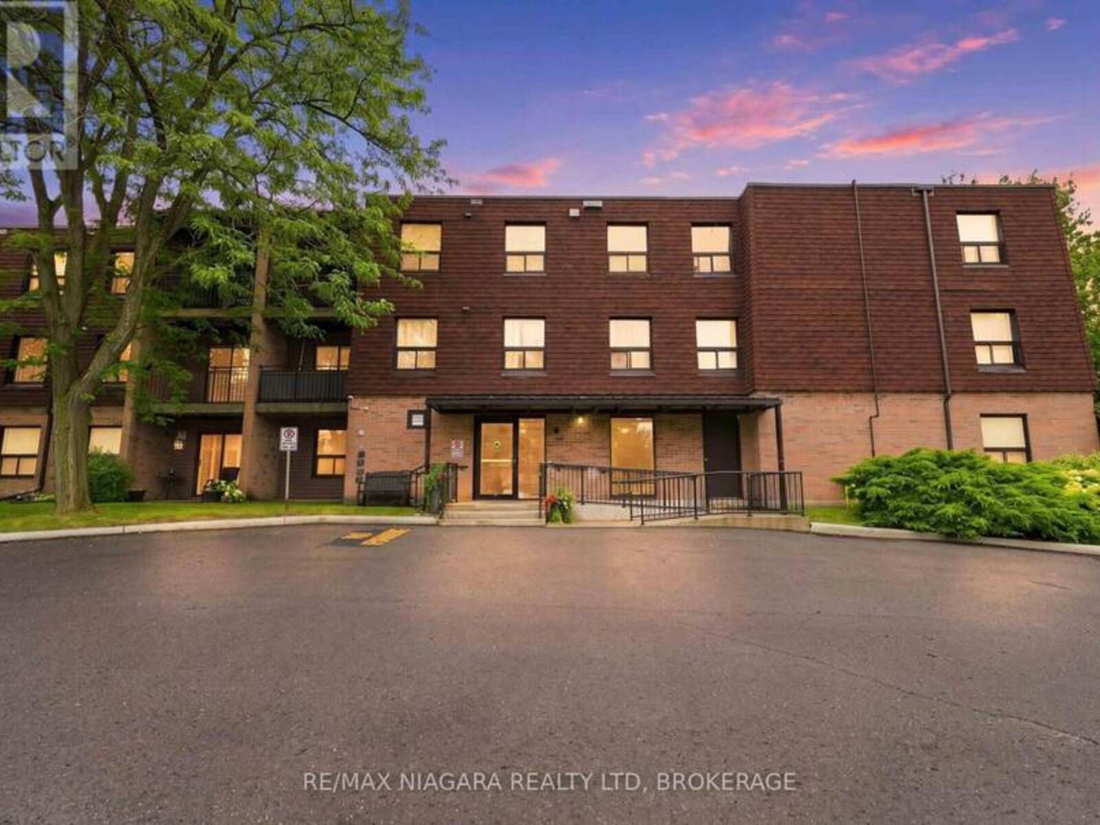 313 - 4209 HIXON STREET, Beamsville, Ontario L3J 0K2