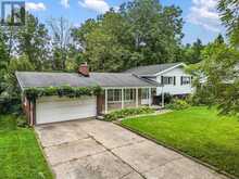 21 PARKLANE CRESCENT | St. Catharines Ontario | Slide Image Three