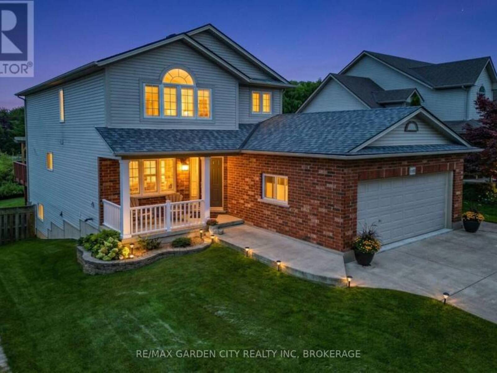 4039 BARRY DRIVE, Beamsville, Ontario L0R 1B7