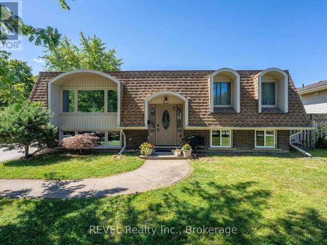 17 RAMSEY STREET St. Catharines Ontario, L2N 2K3 - 4 Bedrooms Home For Sale