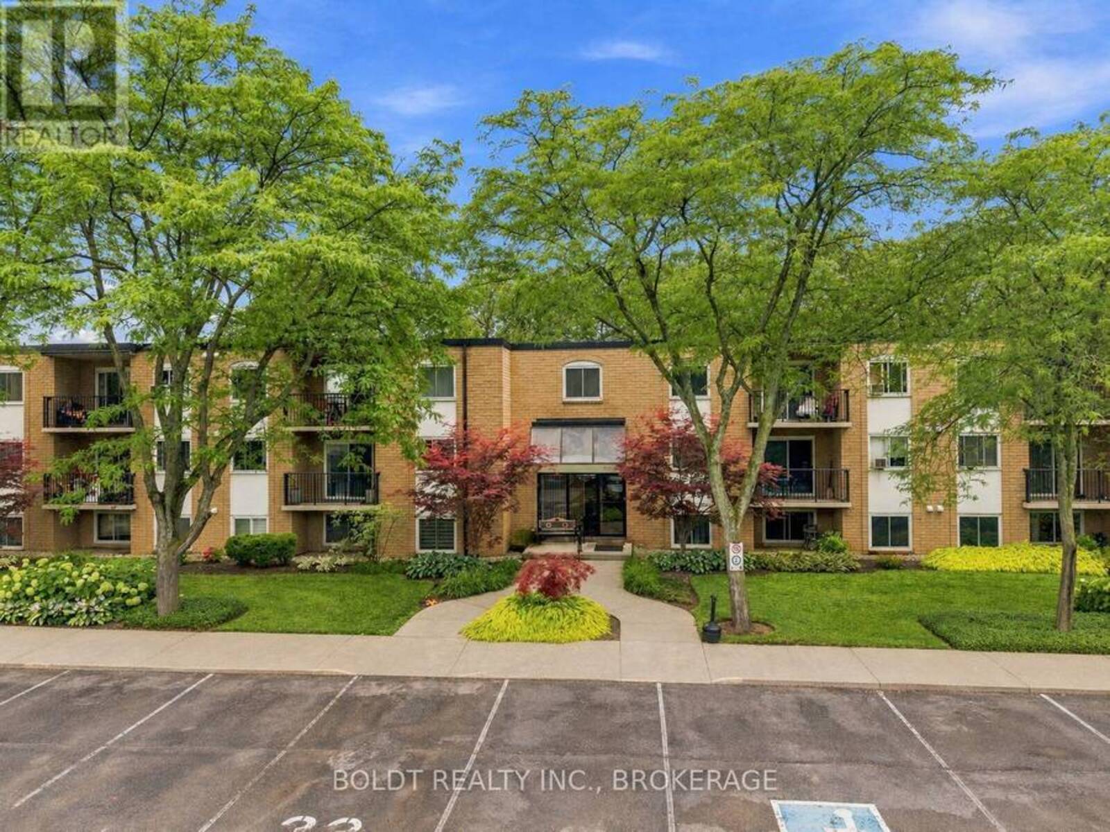 110 - 6 WESTLAKE LANE, St. Catharines, Ontario L2N 5S3