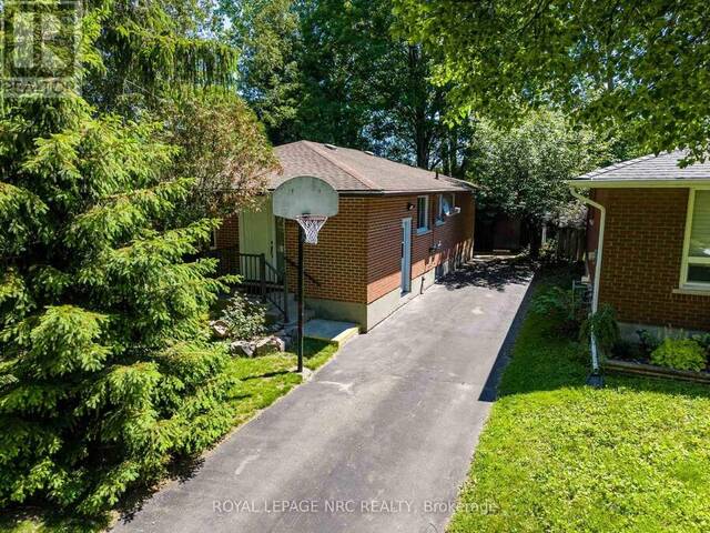 3265 ADDISON AVENUE Niagara Falls Ontario, L2J 3K6 - 6 Bedrooms Home For Sale