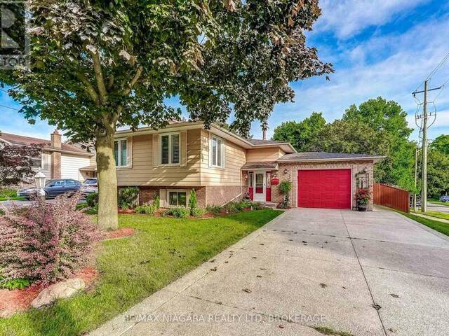 33 HURRICANE ROAD Fonthill Ontario, L0S 1E3 - 4 Bedrooms Home For Sale