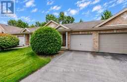 178 BECKETT CRESCENT | Fonthill Ontario | Slide Image Three