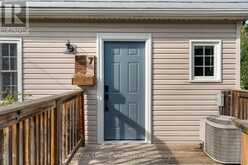 7 VIVIAN AVENUE | St. Catharines Ontario | Slide Image Four