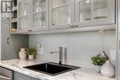 7 VIVIAN AVENUE | St. Catharines Ontario | Slide Image Nine