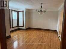 5821 LEONARD AVENUE | Niagara Falls Ontario | Slide Image Four