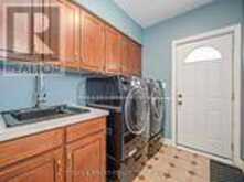 7102 BURBANK CRESCENT | Niagara Falls Ontario | Slide Image Seventeen