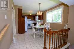7 DOLLY CIRCLE | St. Catharines Ontario | Slide Image Thirteen