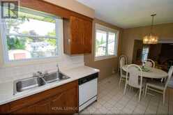 7 DOLLY CIRCLE | St. Catharines Ontario | Slide Image Sixteen