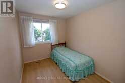 7 DOLLY CIRCLE | St. Catharines Ontario | Slide Image Thirty