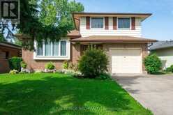 7 DOLLY CIRCLE | St. Catharines Ontario | Slide Image Forty-three