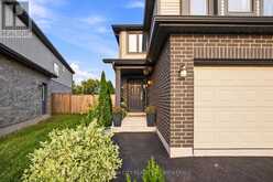 8377 JEFFREY COURT | Niagara Falls Ontario | Slide Image Two