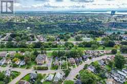 5186 MCGLASHAN CRESCENT | Niagara Falls Ontario | Slide Image Forty